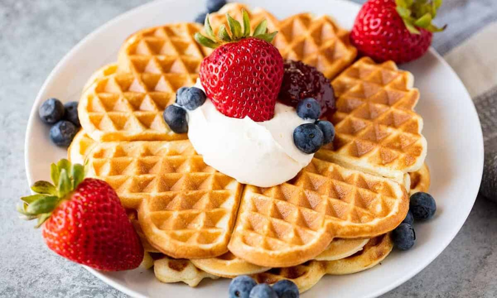 Norwegian vaffles with strawberry <span title='Photo: Rachel Farnsworth /Thestayathomechef'>ⓘ </span>